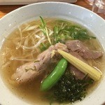 だしが命の塩らーめん　ぎょぎょぎょ