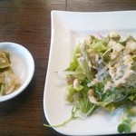 チャイニーズダイニング　遊琳 - ランチセット　サラダ、香の物