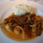 コート ドール - 牛肉のストロガノフ風