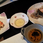 しゃぶしゃぶ・日本料理 木曽路 - かに（かに酢付）と天ぷら