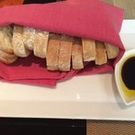 Julian Serrano - パン