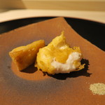 日本料理 みや  - 27年12月　海老芋と白子揚げ　八角塩で