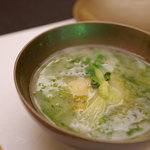 精進料理 醍醐 - 揚（あ）げ麩（ふ）入りの羹（あつもの）
