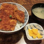 といや - かつ丼800円／平成27年12月