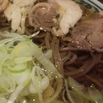 といや - 肉そば（温）650円／平成27年12月