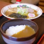 くくる - 煮干しラーメンとミニカレー丼