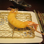 銀座 串かつ凡 - 天然活き車海老　超ブリブリ◎　そりが逆