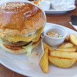 チーズエッグバーガー