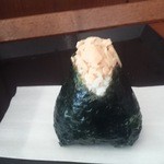 丸亀製麺 - 鮭おにぎり130円