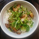 ラーメン鬼蔵 - チャーシュ丼（小）