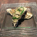 ル ボークープ - 厚岸産の牡蠣
      根セロリと紅玉のソース シャンパンビネガーと白ワインのジュレ添え