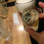 名駅立呑 おお島 - どうやら自分が頼んだようです…(^^;;
      mo-ちゃんと乾杯♪