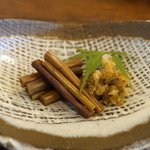 徳山鮓 - 山葵の葉と茎の飯漬け。蕨の醤油漬け
      