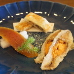 徳山鮓 - 鮒寿司にはちみつ、パンの鮒ずしサンド、オリーブ、発酵からすみ