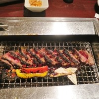 叙々苑 新宿小田急ハルク店 - すだれ肩ロース焼き目