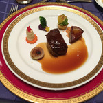 ホテル花水木 - ❝美食へのお誘い❞特選黒毛和牛ヒレ肉とフォアグラのソテー　ポテトのツリー仕立てと野菜のファンタジー