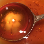 ホテル花水木 - スプーンの中に、金箔とタピオカが見えます。