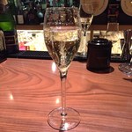 the BAR ACE - H27.12　　祝4周年！　シャンパンで店主と乾杯