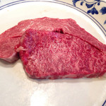 くいしんぼー山中 - 小豆色からサファイア色へ。何とも言えぬ艶やかな色合い。しっとりとした身に恍惚となる我…