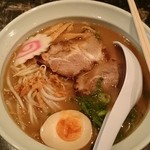 NOODLE SOUP TAKUMI - 魚介濃厚ラーメン