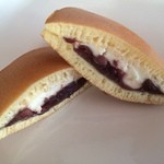 東洋堂 - チーズ入りどらやき（165円）