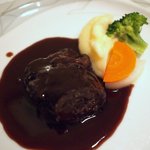 ル・メッサージュ - 牛ホホ肉の赤ワイン煮込み