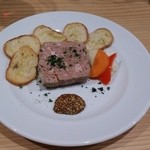 キッチン ラテール - レバーとフォアグラのパテ