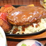 千石 - ハンバーグとクリームコロッケ　盛り合わせ