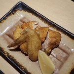 鳥さわっつ - 鶏の素揚げ９００円