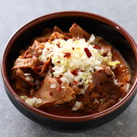 牛モツ煮込み