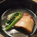 六雁 - 煮物椀　鰤と聖護院大根 薄葛仕立て