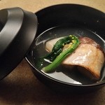 六雁 - 煮物椀　鰤と聖護院大根 薄葛仕立て