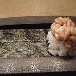 六雁 - 一口の寿司　焼き白子