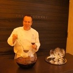 ベイラウンジ - 総料理長ジョナサン　ハウズシェフ