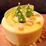 グランドプリンスホテル - クリスマス限定「チョコレート スノー フィールド」直径15cm　5,000円（税別）