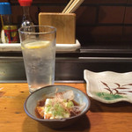 Yakitori Torishin - お通しは豆腐