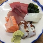 まるしん - 刺身５種盛650円