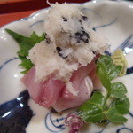 祇園 大渡 - 大根の中に海苔が忍ばせてあります