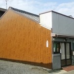 大野屋 - 駐車場は店舗北側