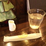 珈琲工房すがの - お冷とお手拭