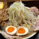 好麺 たまらん - たまらんラーメン　全部乗せ　麺・野菜・大蒜大盛り