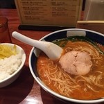 支那麺 はしご 銀座四丁目店