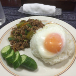 パカラン - ガパオライス?(¥1,000)