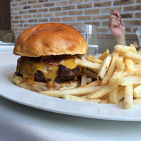 ユニオン スクエア トウキョウ - UST homemade burger 230g