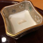 赤坂 詠月 - アワビの歯
      
      
      　
      
      