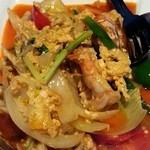 サーラ・タイ - ムール貝とシーフードの炒め物