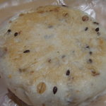 シャルムベーカリー・ポンシェ - カマンベールのパン