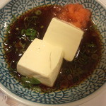 豆腐・湯葉料理　鶴家 - お豆腐は最初に湯豆腐で（やっぱり小さい）2015