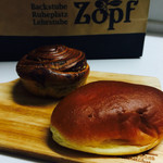 バックシュトゥーベ ツオップ - クリームパンとチョコパン