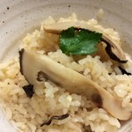 一幸 - 松茸ご飯に土瓶蒸しの松茸を足しました